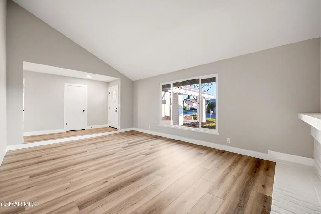 2405 Lee Street, Simi Valley, California 93065 home-pic-10