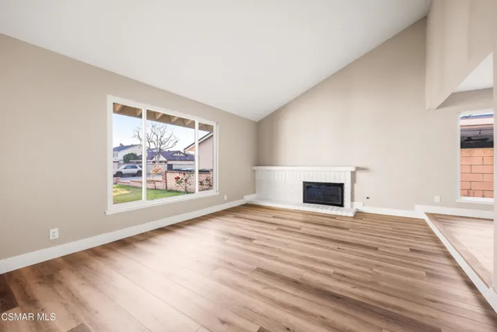 2405 Lee St Simi Valley-8