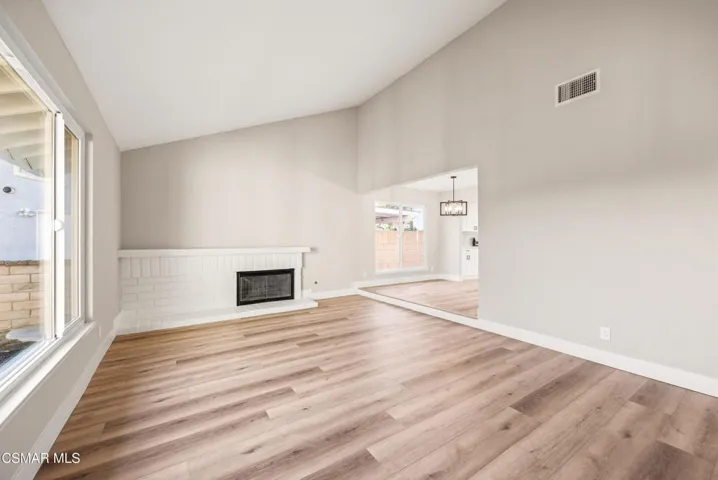 2405 Lee St Simi Valley-7