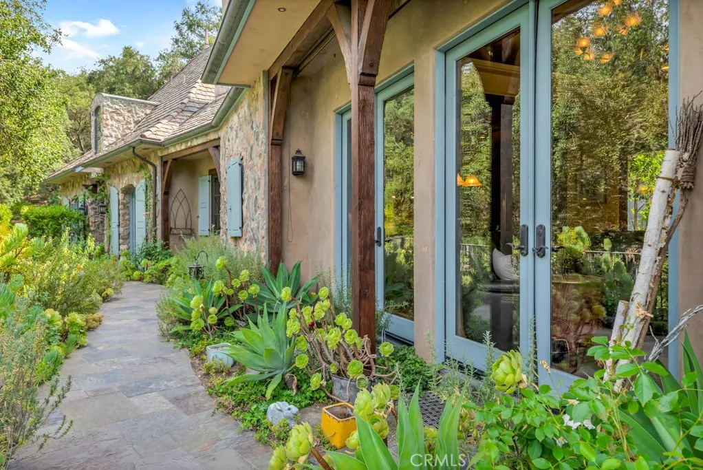 3439 Dorothy Road, Topanga, California 90290 home-pic-3