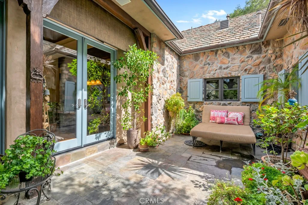3439 Dorothy Road, Topanga, California 90290 home-pic-5