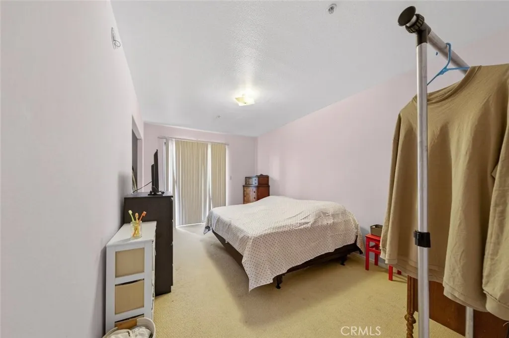 825 E Maple Street 3, Glendale, California 91205 home-pic-22