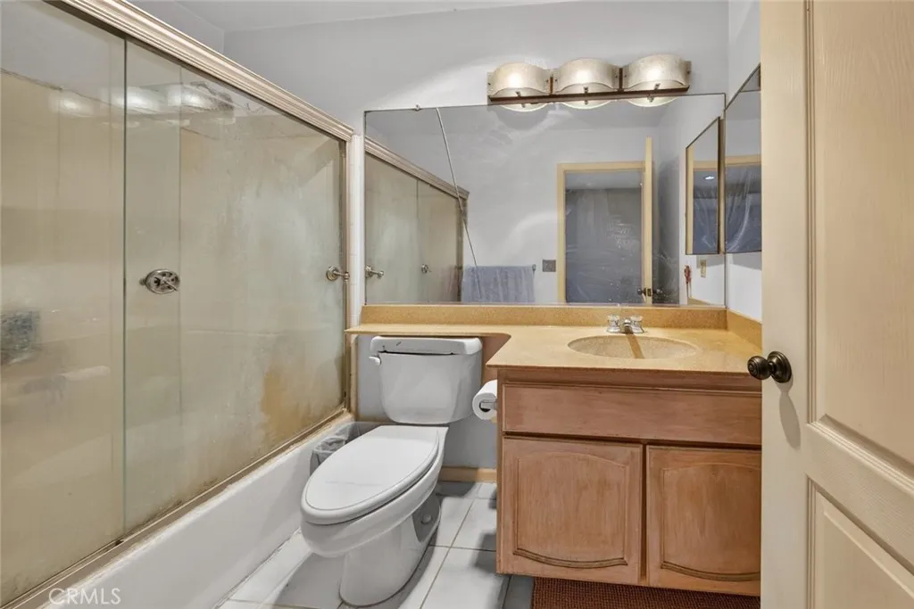 825 E Maple Street 3, Glendale, California 91205 home-pic-23