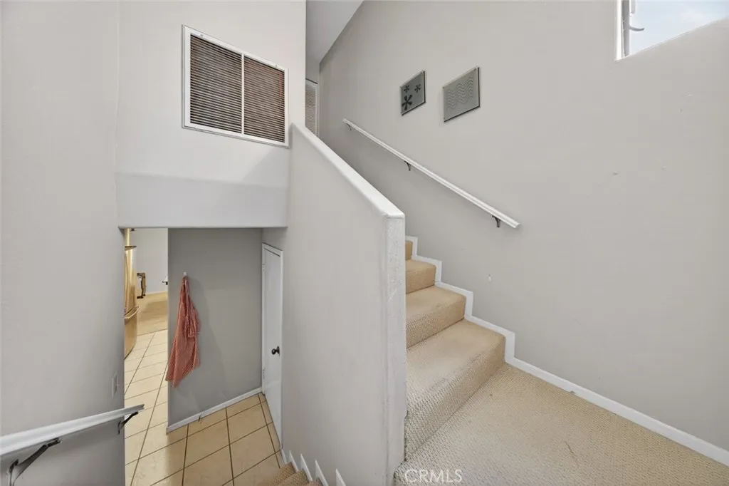 825 E Maple Street 3, Glendale, California 91205 home-pic-30