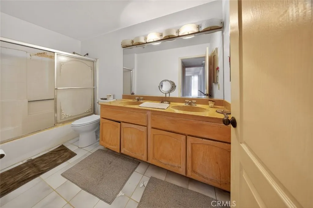825 E Maple Street 3, Glendale, California 91205 home-pic-19