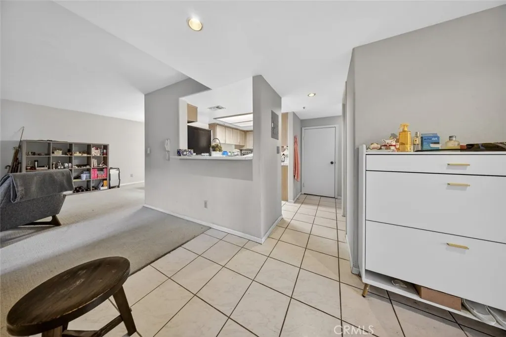 825 E Maple Street 3, Glendale, California 91205 home-pic-10