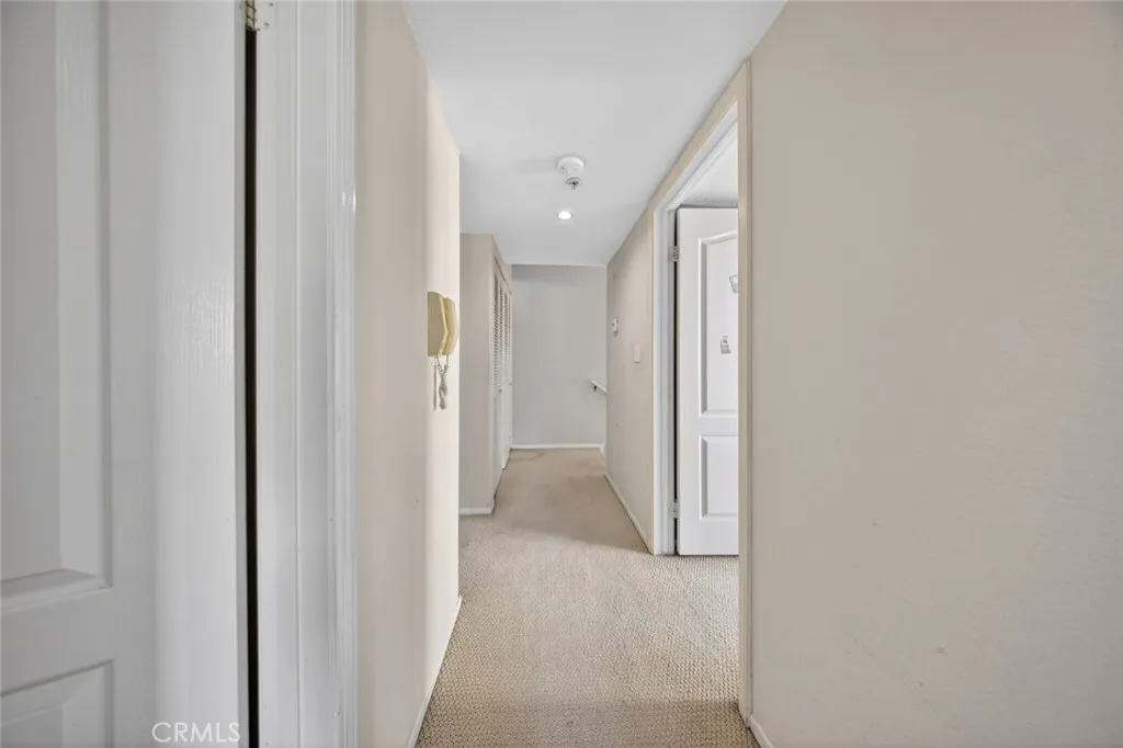 825 E Maple Street 3, Glendale, California 91205 home-pic-24