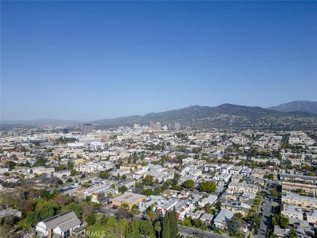 825 E Maple Street 3, Glendale, California 91205 home-pic-36