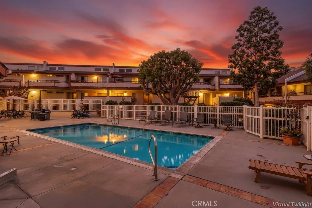 946 W 220th Street 216, Torrance, California 90502 home-pic-22