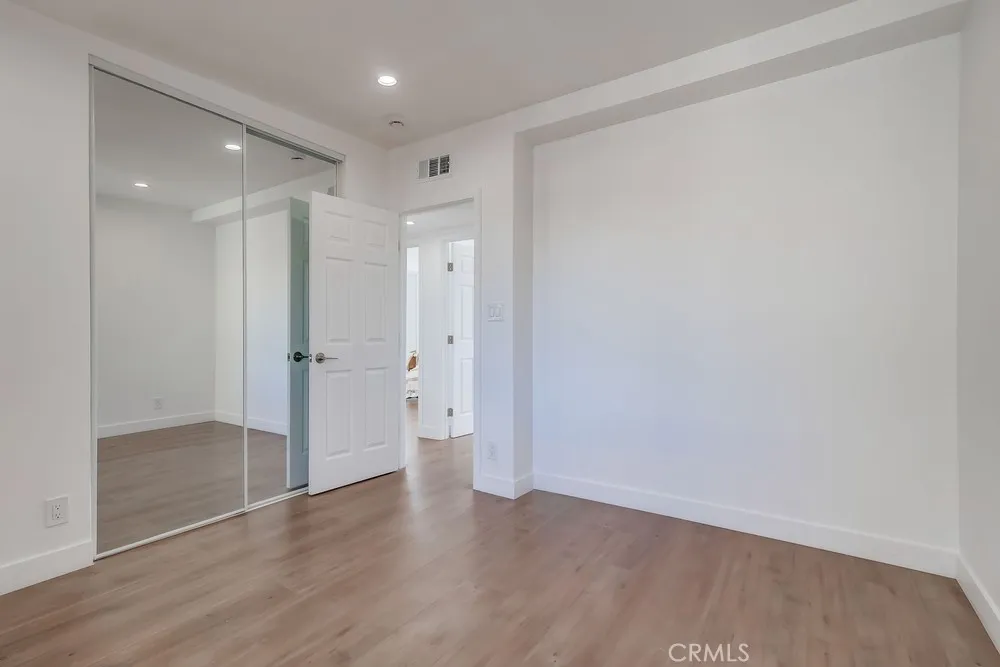 946 W 220th Street 216, Torrance, California 90502 home-pic-17