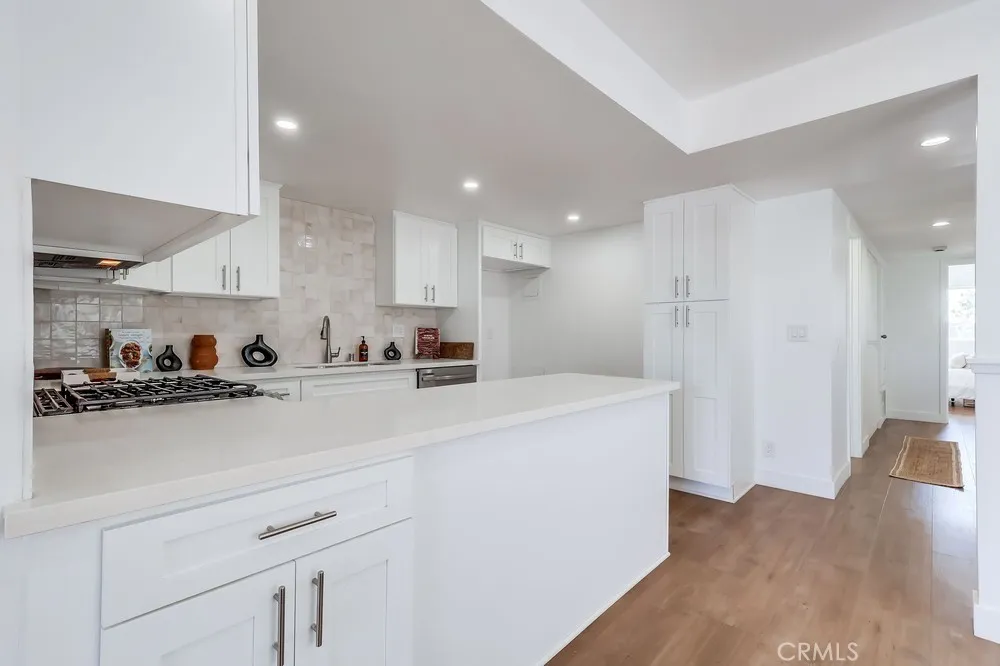 946 W 220th Street 216, Torrance, California 90502 home-pic-10