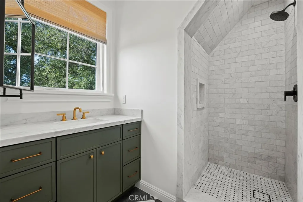 16400 Alamo Canyon, Canyon Country, California 91387 home-pic-63