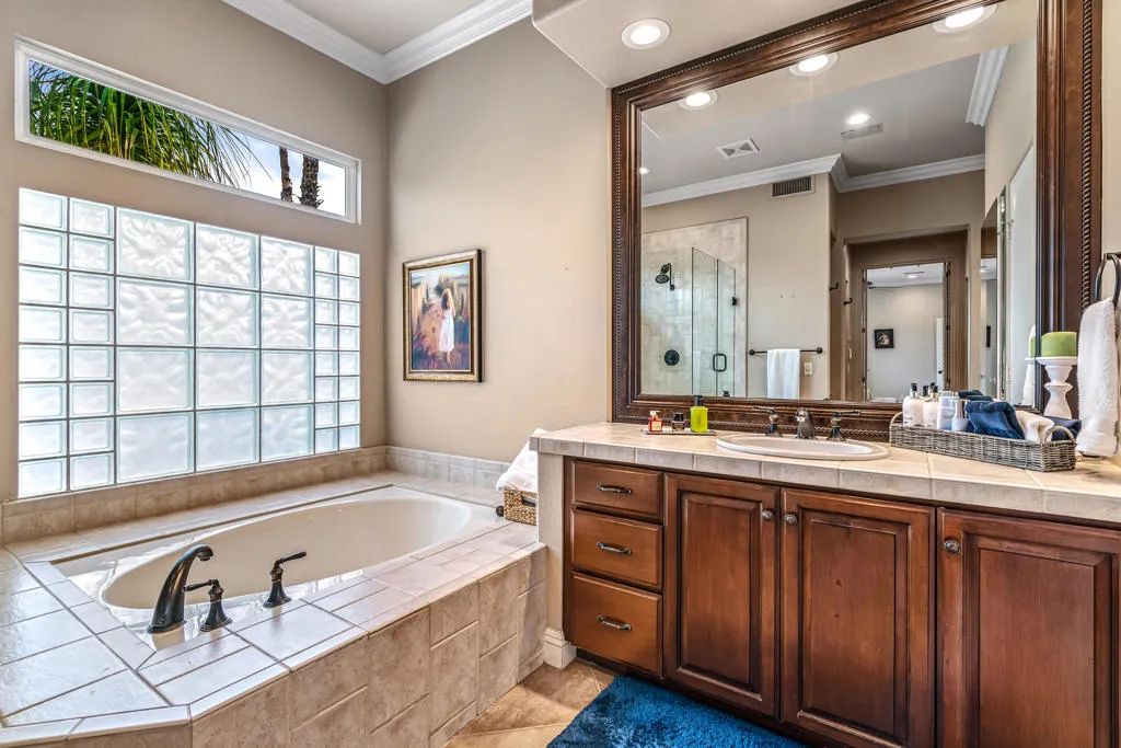936 Mesa Grande Drive, Palm Desert, California 92211 home-pic-40
