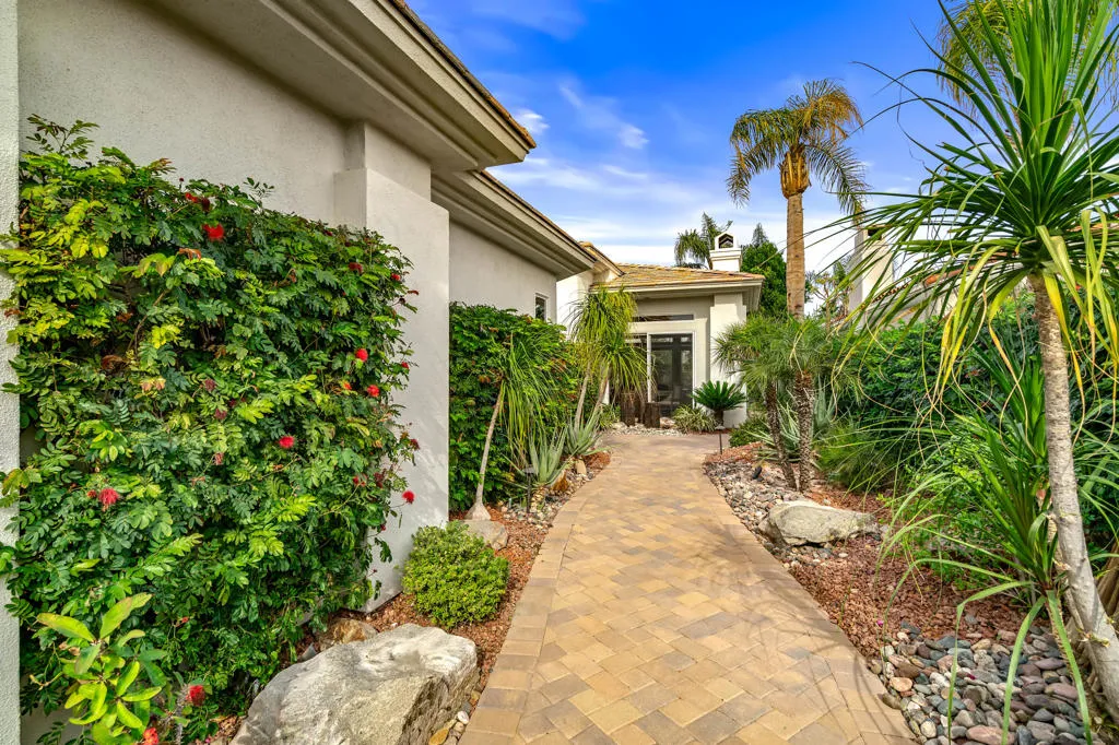 936 Mesa Grande Drive, Palm Desert, California 92211 home-pic-3