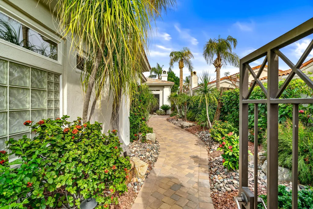 936 Mesa Grande Drive, Palm Desert, California 92211 home-pic-75