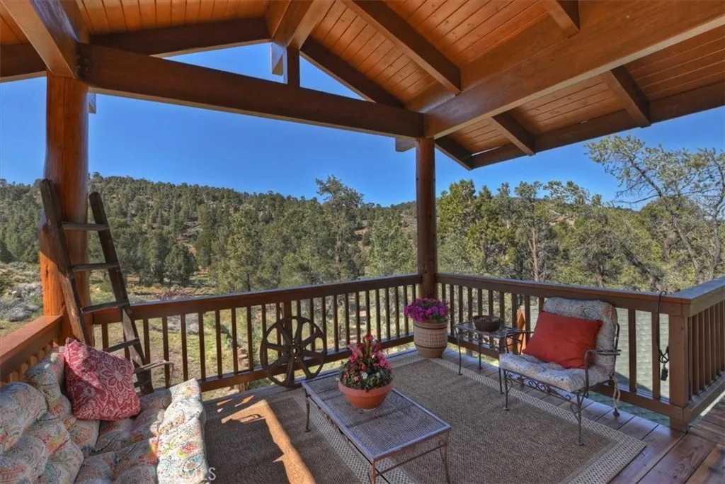 46727 Minnow, Big Bear City, California 92314 home-pic-4