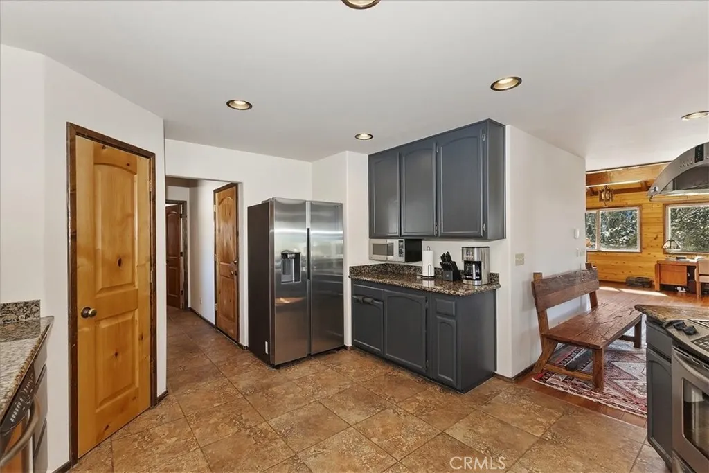46727 Minnow, Big Bear City, California 92314 home-pic-21