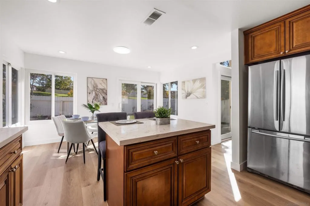 8695 Rideabout Ln, San Diego, California 92129 home-pic-21
