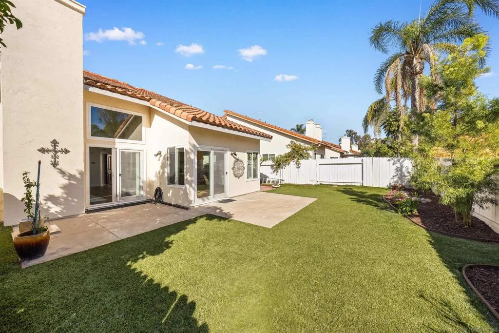 8695 Rideabout Ln, San Diego, California 92129 home-pic-48