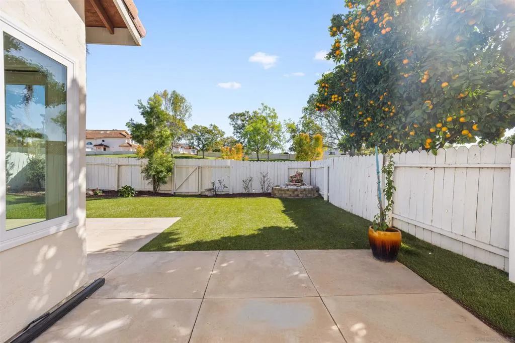 8695 Rideabout Ln, San Diego, California 92129 home-pic-45