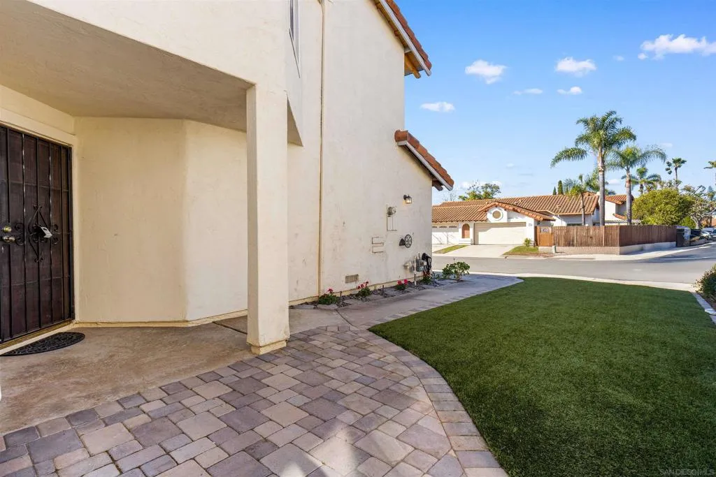 8695 Rideabout Ln, San Diego, California 92129 home-pic-4