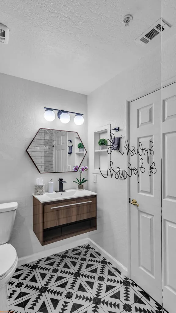 Were Focused 2120 Del Lago-20
