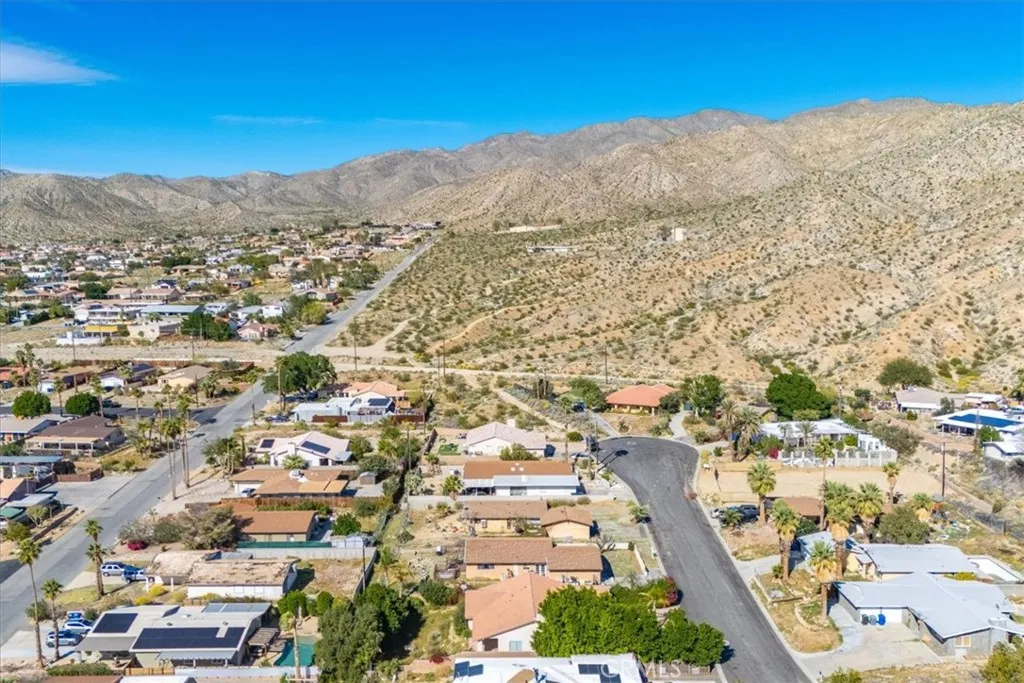 10683 Ambrosio Drive, Desert Hot Springs, California 92240 home-pic-36