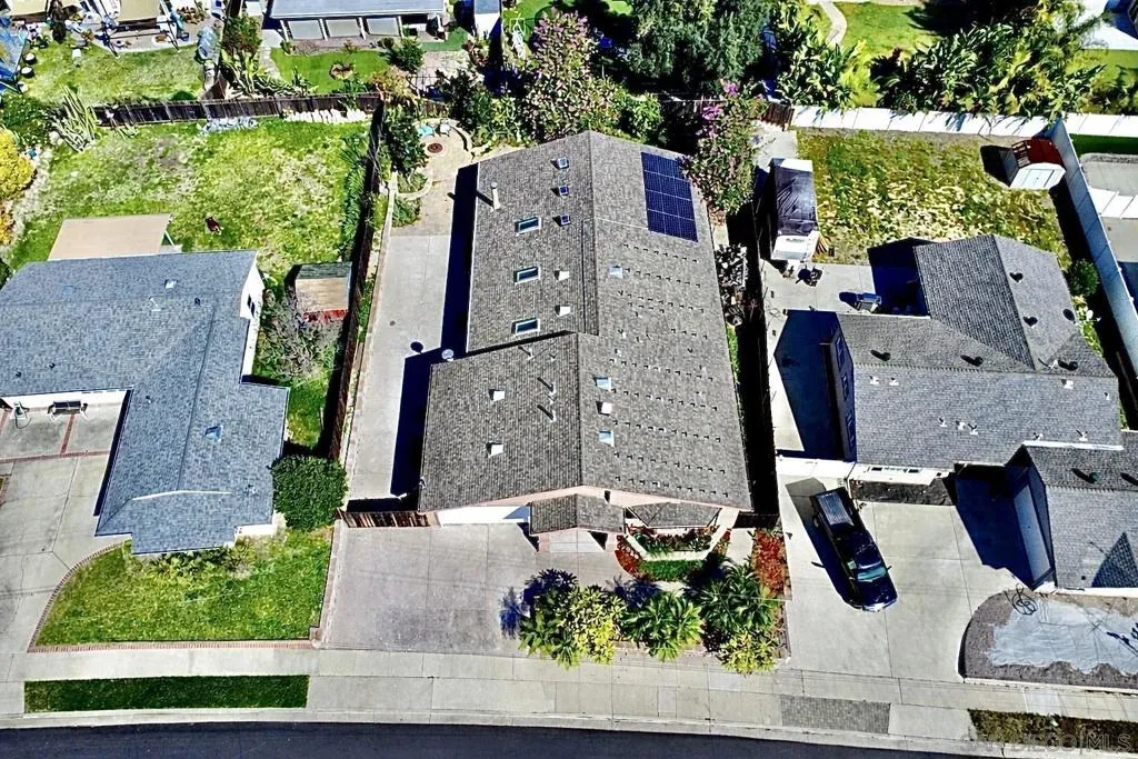 8364 Lake Ashwood Ave, San Diego, California 92119 home-pic-32
