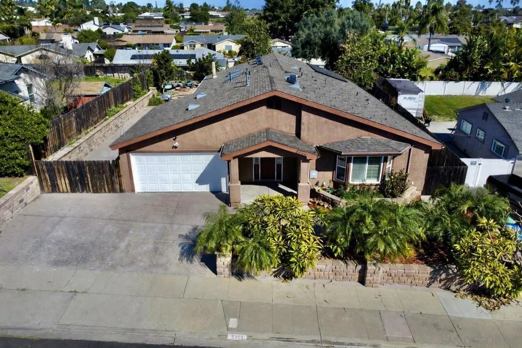 8364 Lake Ashwood Ave, San Diego, California 92119 home-pic-2