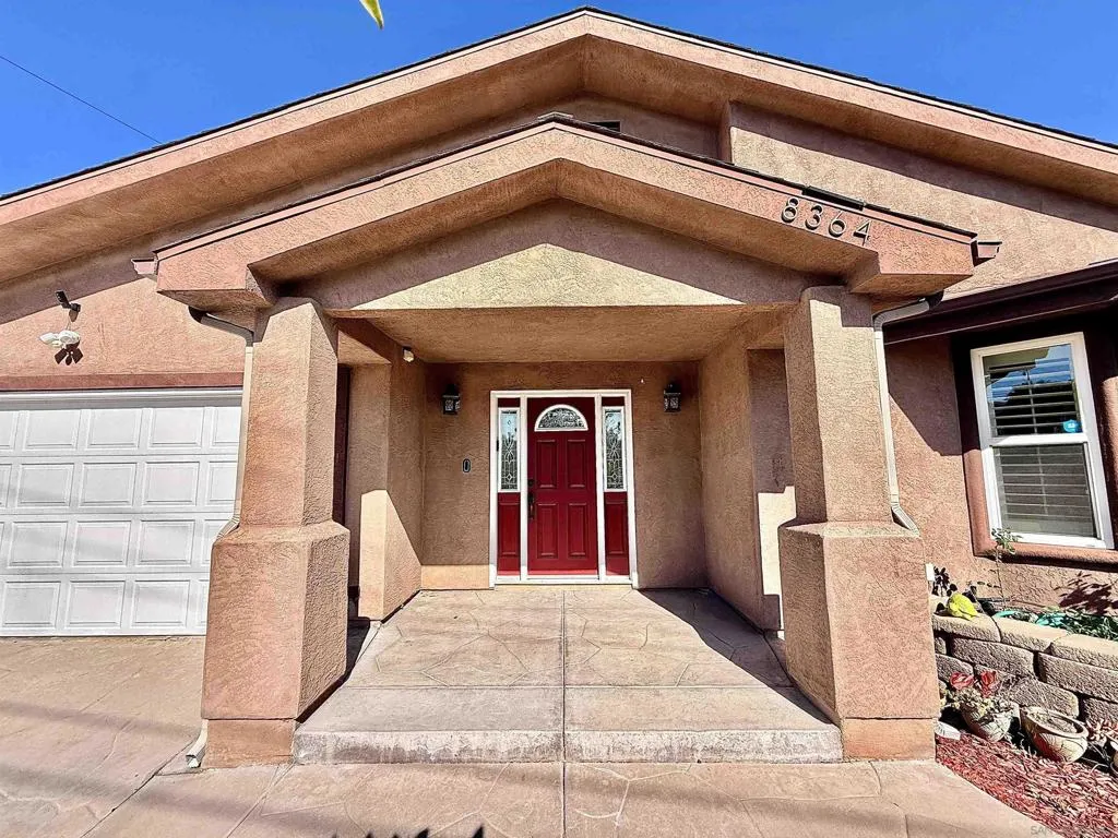 8364 Lake Ashwood Ave, San Diego, California 92119 home-pic-4