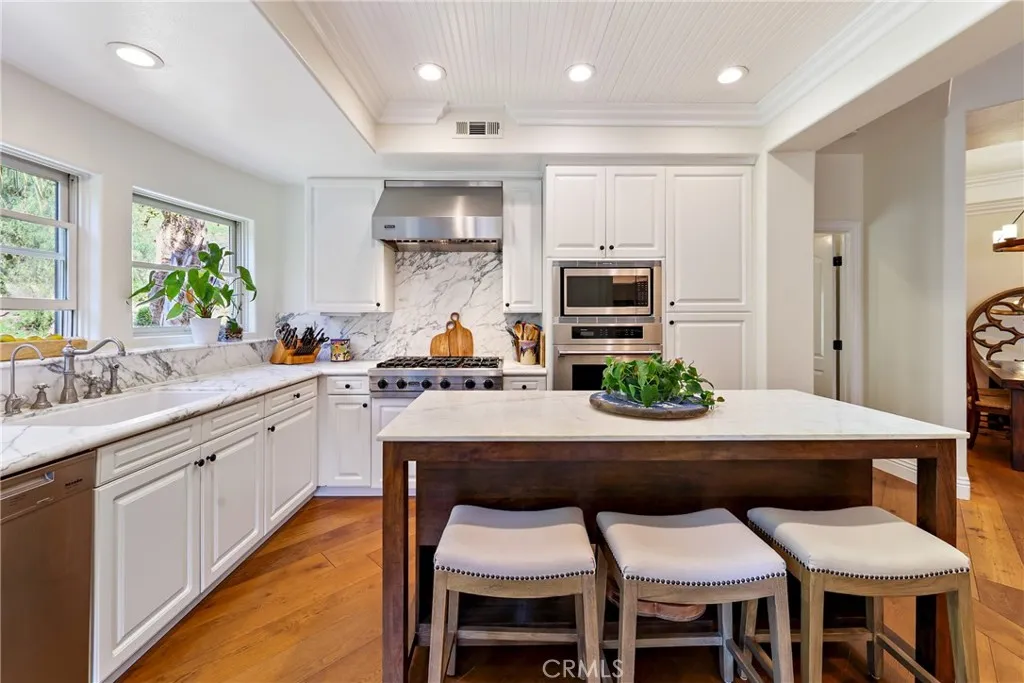 90 Plaza De Las Flores, San Juan Capistrano, California 92675 home-pic-1