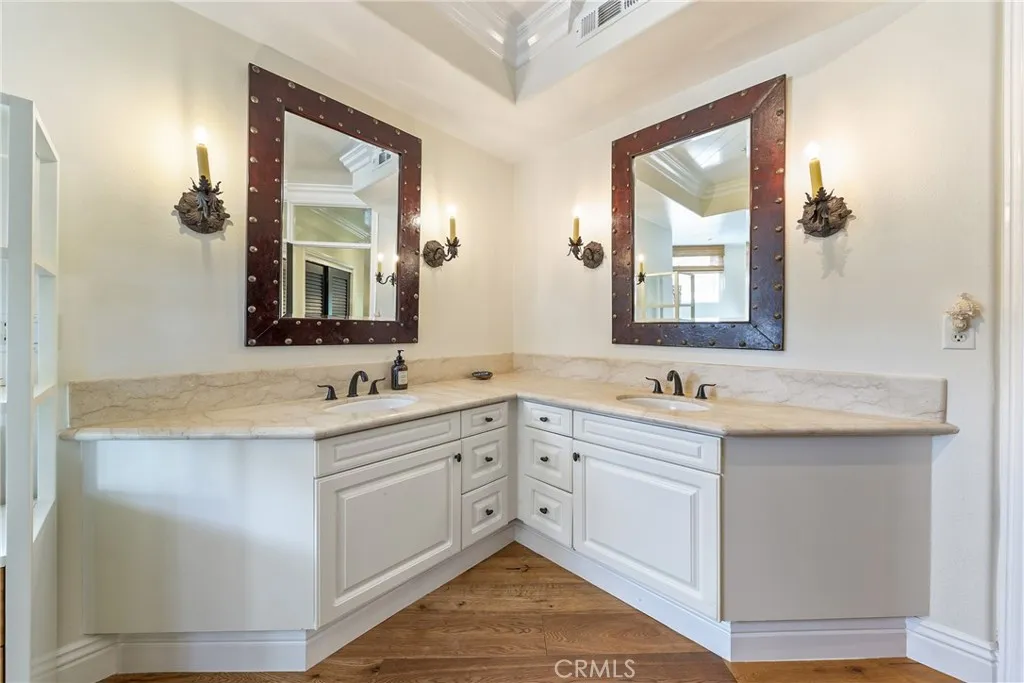 90 Plaza De Las Flores, San Juan Capistrano, California 92675 home-pic-14