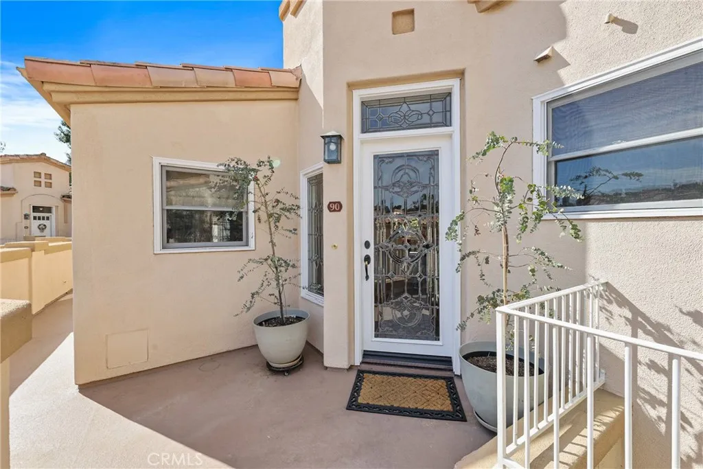 90 Plaza De Las Flores, San Juan Capistrano, California 92675 home-pic-24