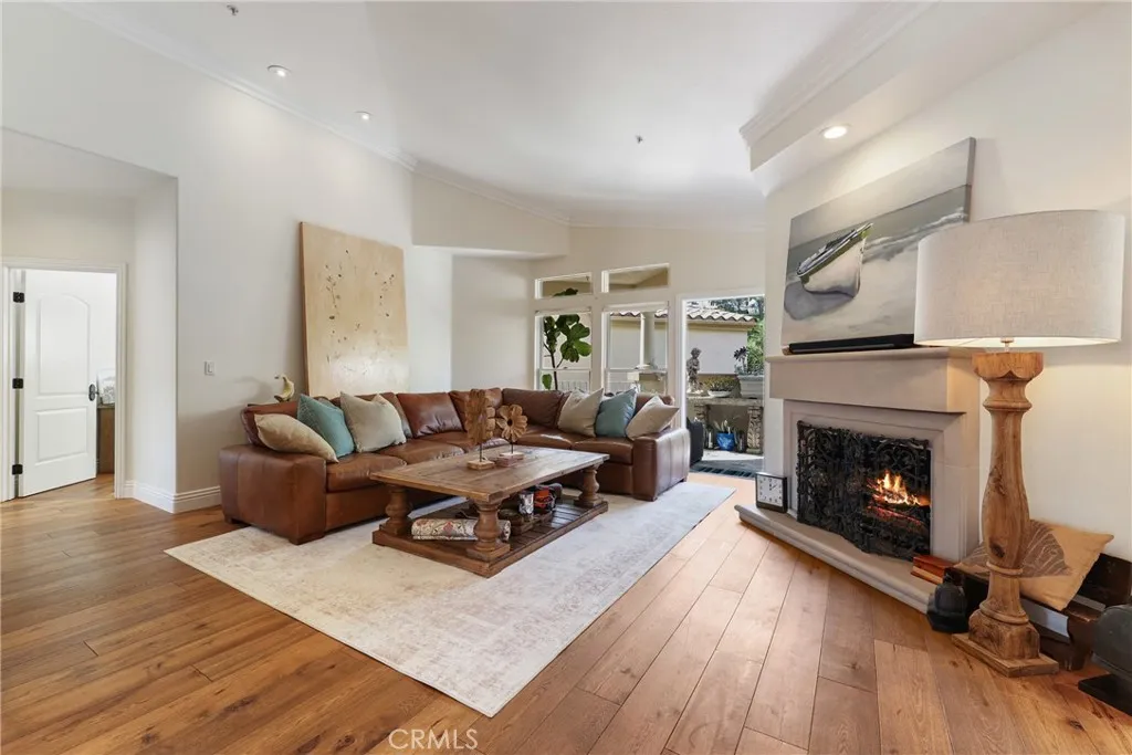 90 Plaza De Las Flores, San Juan Capistrano, California 92675 home-pic-3