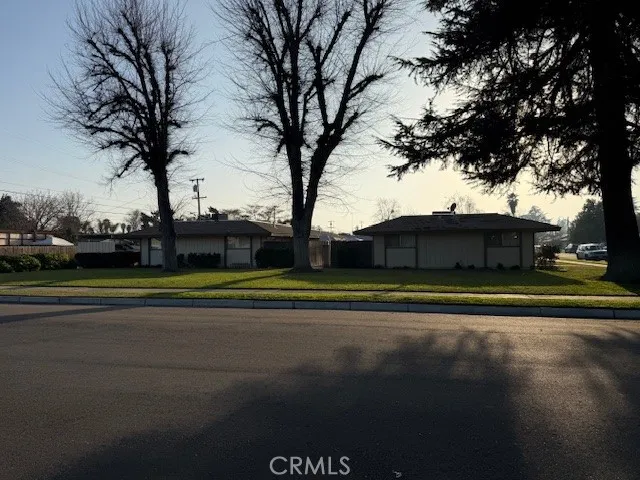 555 N 6th, Chowchilla, California 93610