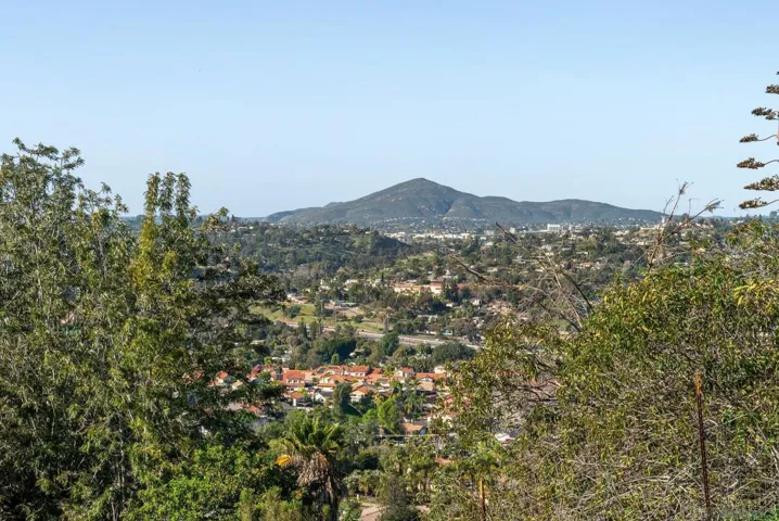 2820 Highlands Blvd, Spring Valley, California 91977