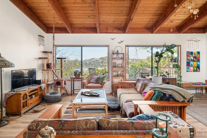 2820 Highlands Blvd, Spring Valley, California 91977