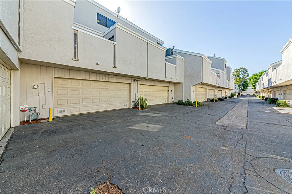 2938 Barrington Court, Fullerton, California 92831 home-pic-39