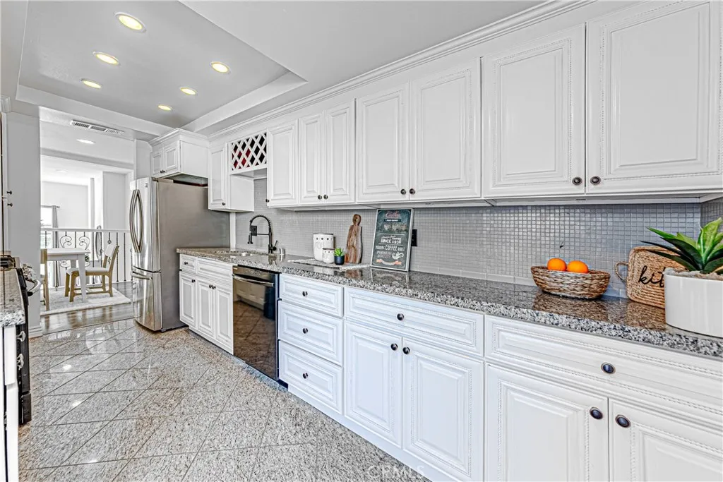 2938 Barrington Court, Fullerton, California 92831 home-pic-12