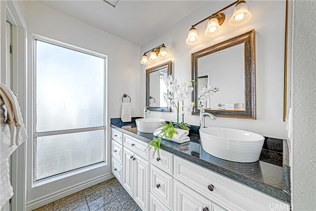 2938 Barrington Court, Fullerton, California 92831 home-pic-26