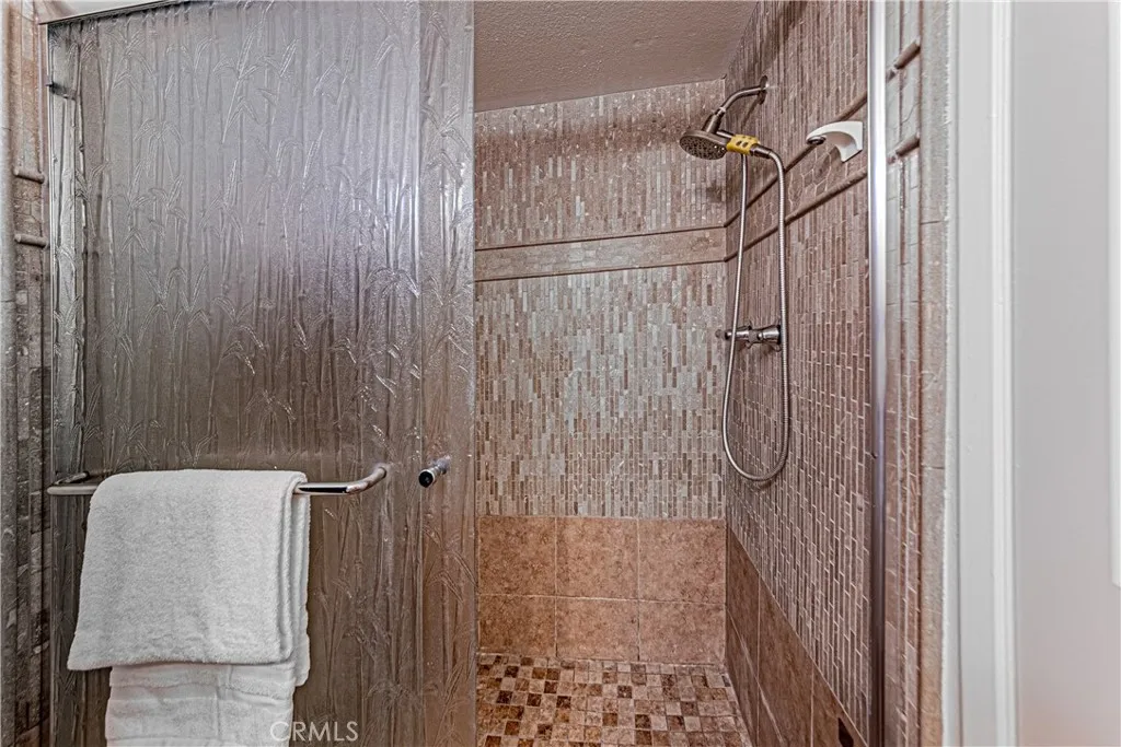 2938 Barrington Court, Fullerton, California 92831 home-pic-20