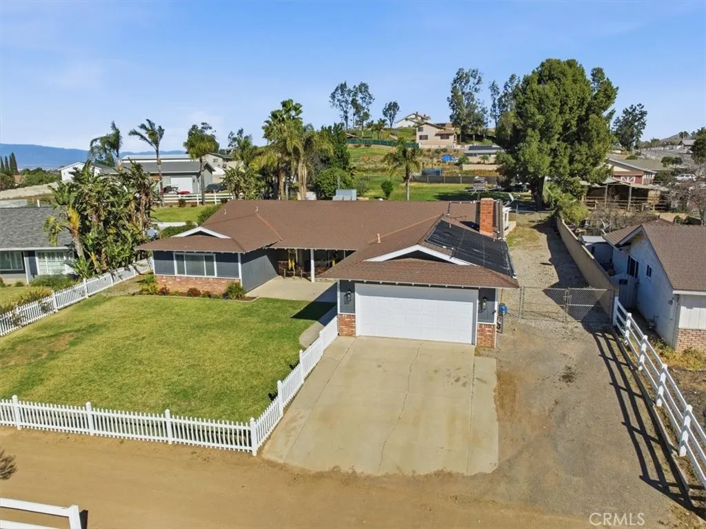 3711 Alhambra, Norco, California 92860 home-pic-10