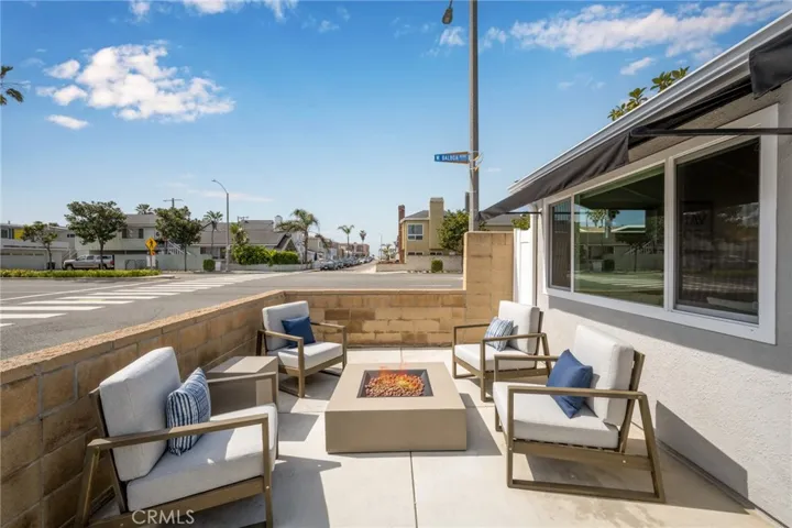 Lower Unit Patio w/ Fire Pit