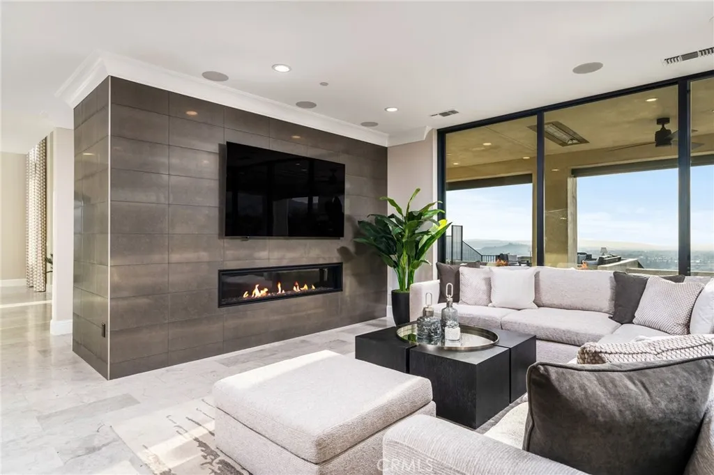 4485 Broken Spur Road, La Verne, California 91750 home-pic-17