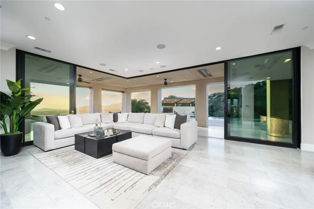 4485 Broken Spur Road, La Verne, California 91750 home-pic-15