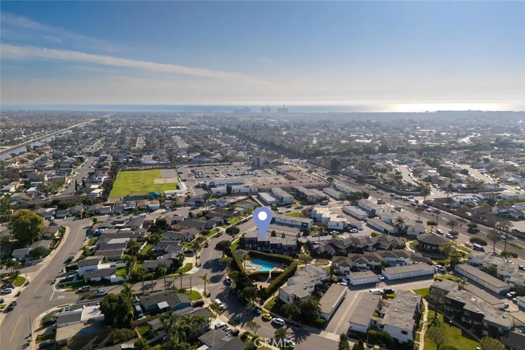 20326 Drive Gardenia, Huntington Beach, California 92646 home-pic-37