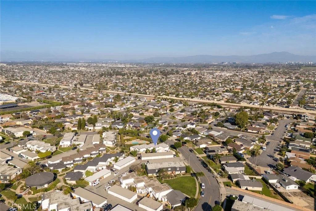 20326 Drive Gardenia, Huntington Beach, California 92646 home-pic-29