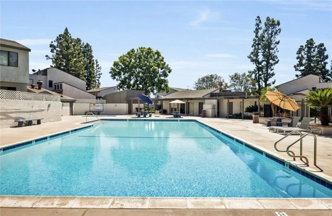 3010 E Via Taranto, Anaheim, California 92806 home-pic-19