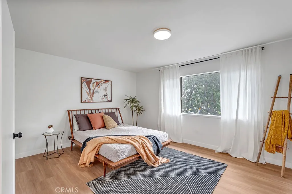 3010 E Via Taranto, Anaheim, California 92806 home-pic-11