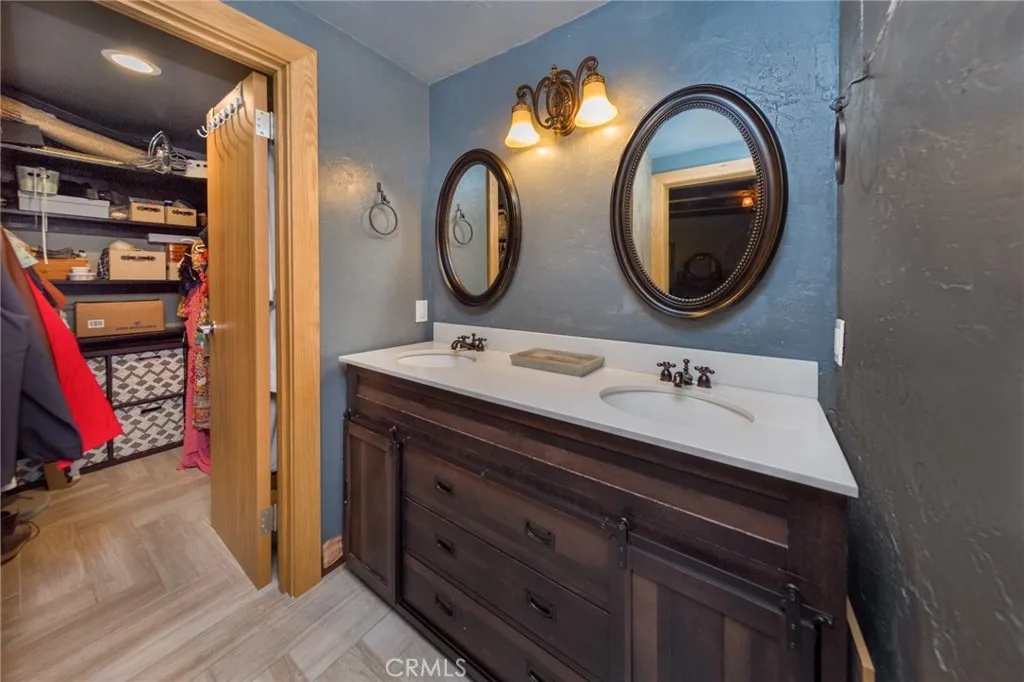 16950 16950 Solana Lane, Canyon Country, California 91351 home-pic-28